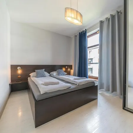 アパート House Managers - Sopocka Przystan ソポト